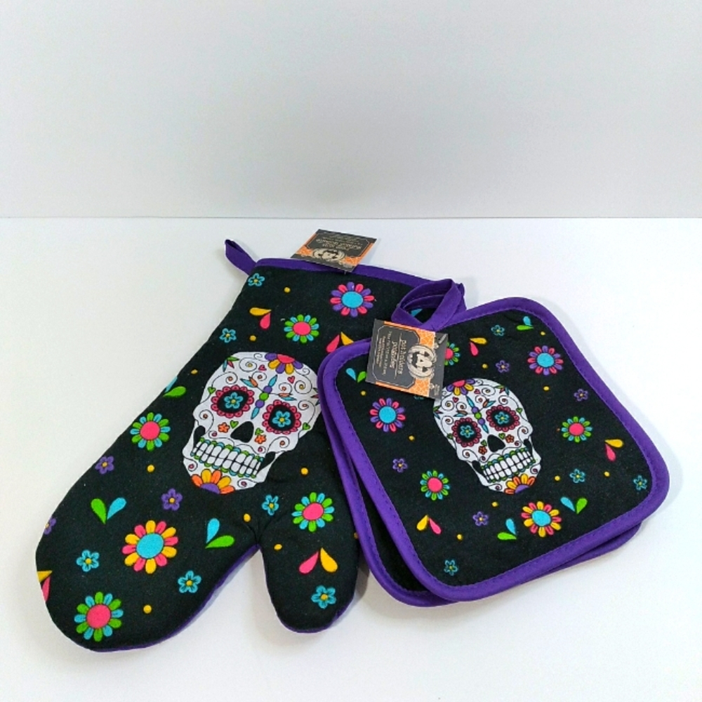 Halloween skulls DIA DE LOS MUERTOS mitten and kitchen gloves set of 2 NEW
